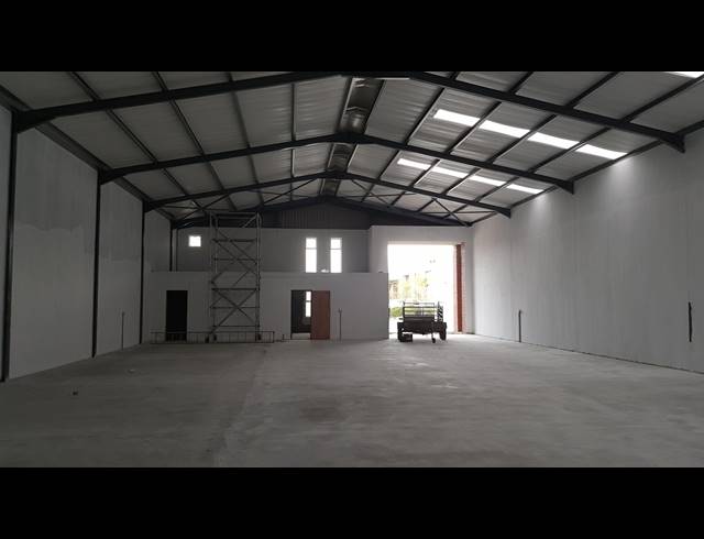 462M² FACTORY TO LET IN BRACKENFELL CENTRAL